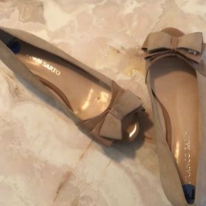 Franco Sarto Brand New shoe. Tan Suede with darker Patent Leather Bow and wedged